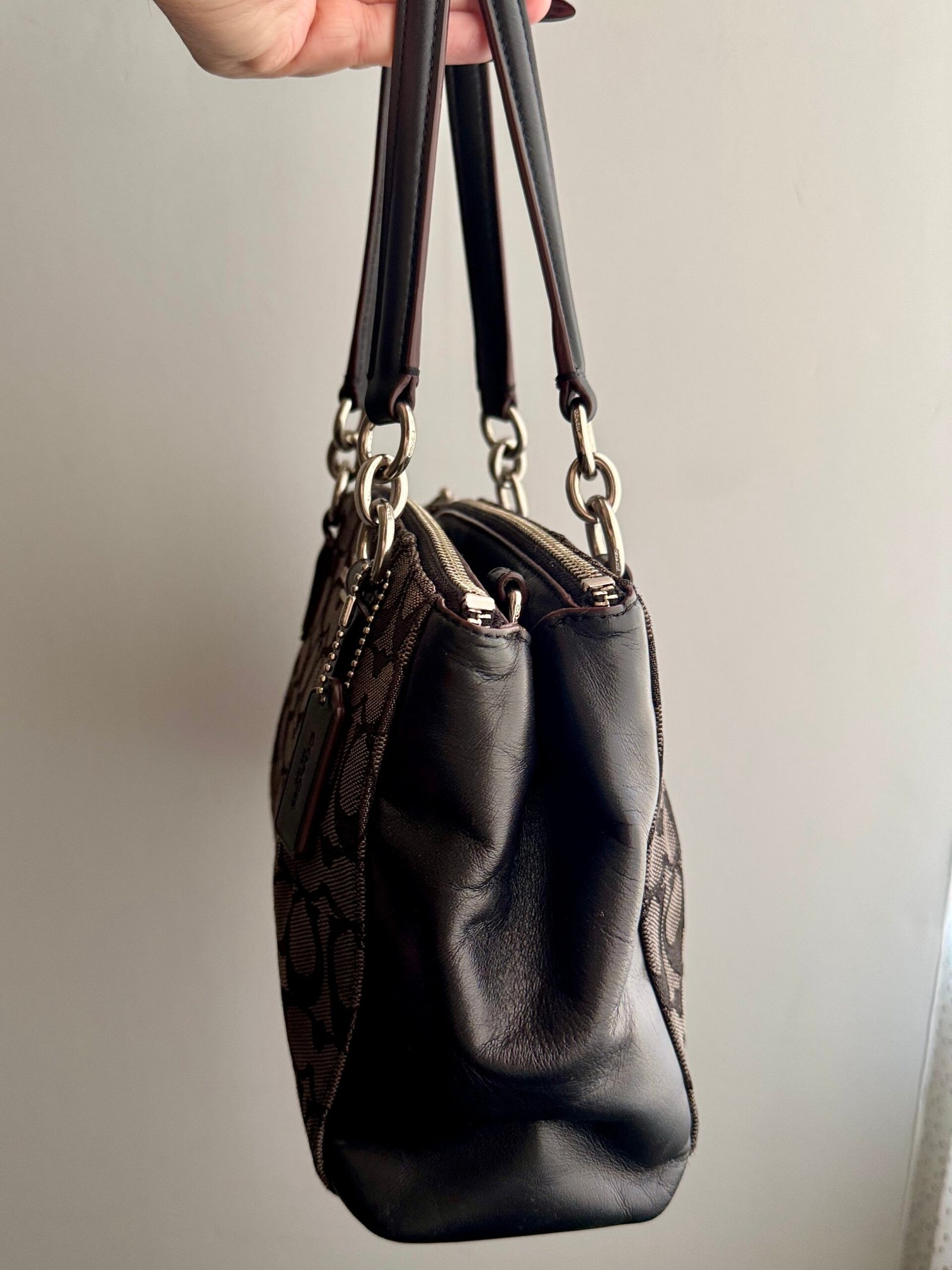 Coach Mini Christie Carryall with Pleats F36719 – Black Smoke/Black - Image 4