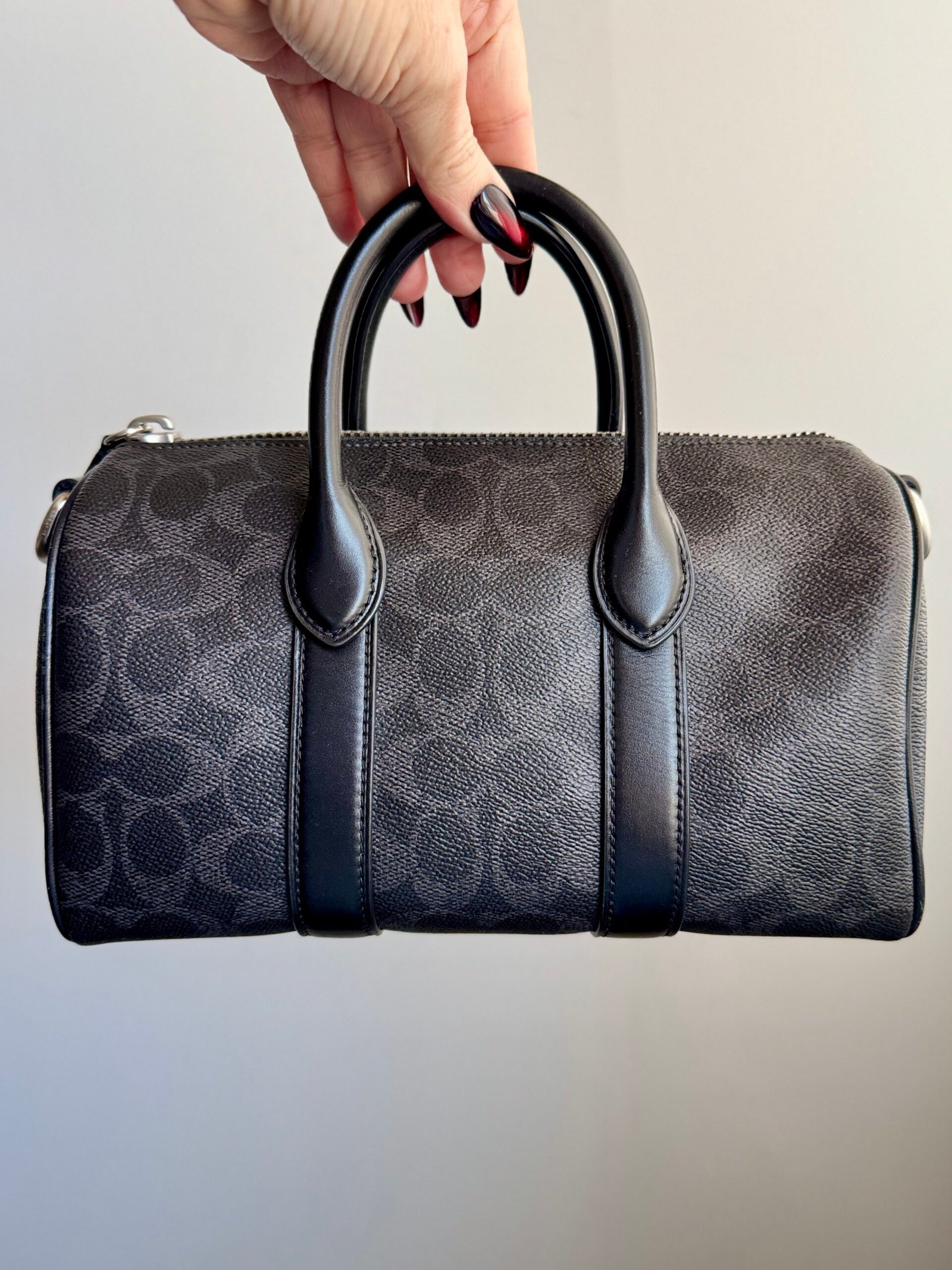 Coach Compass Bag 25 CCF49 – Black Signature - Image 3