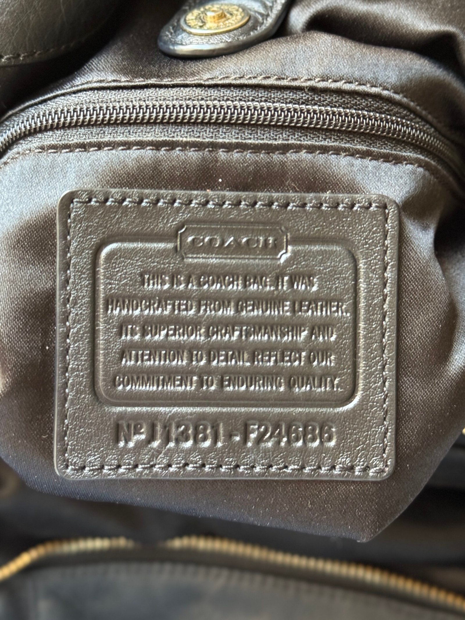 Coach Campbell Leather Hobo F24686 – Black - Image 12