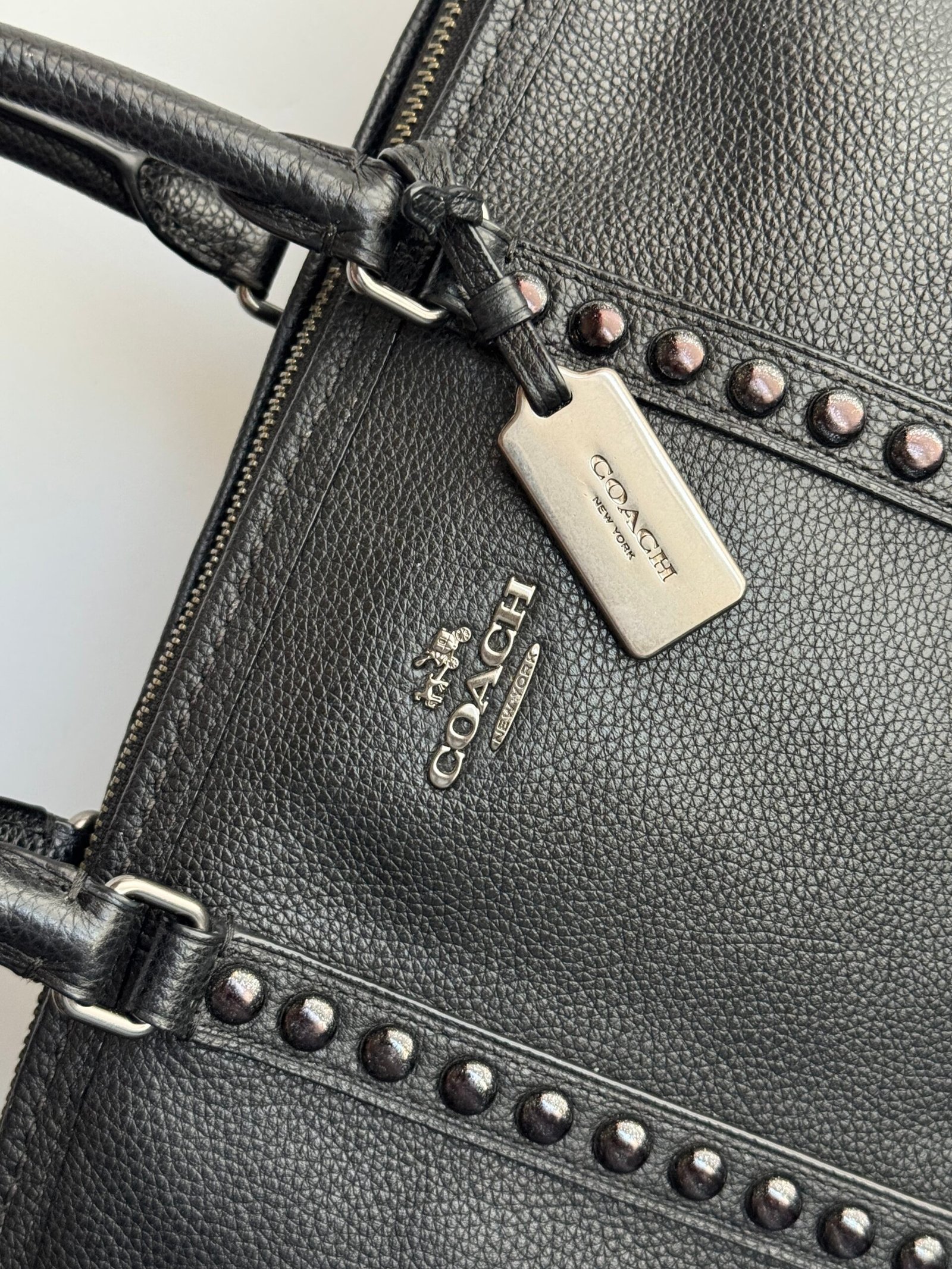 Coach Central Satchel 36306 + Lacquer Rivet Wristlet 12065 – Black Set - Image 8